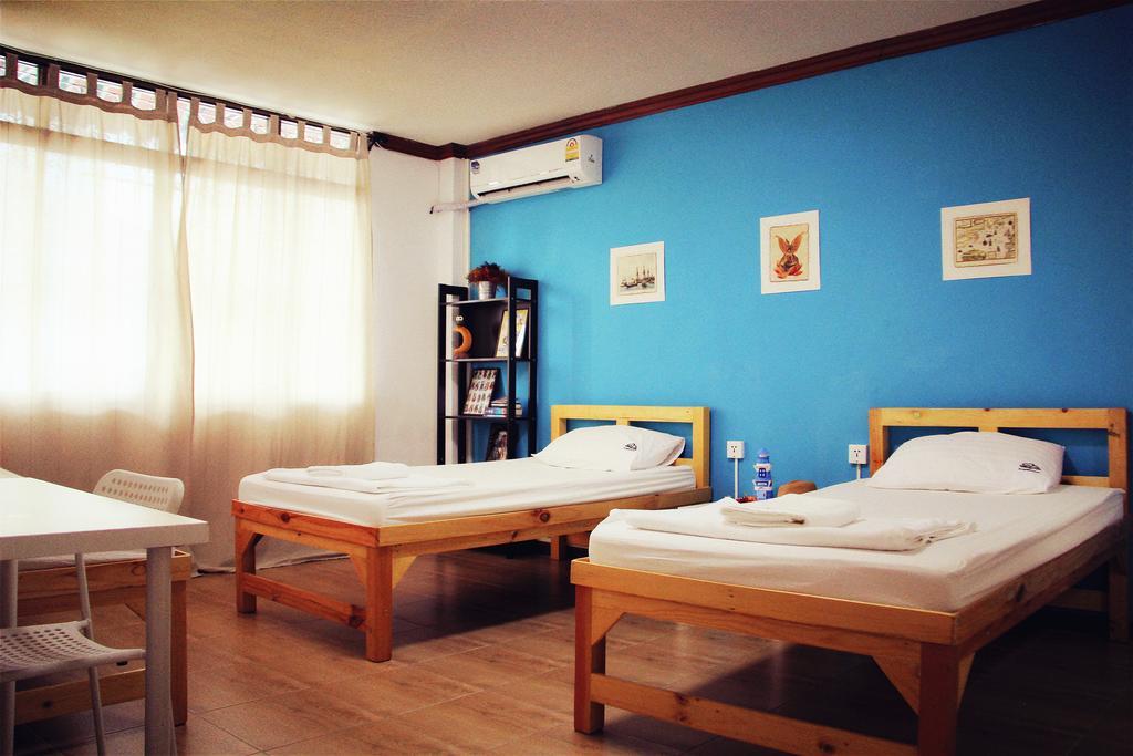 Tree Hostel Bangkok Ngoại thất bức ảnh